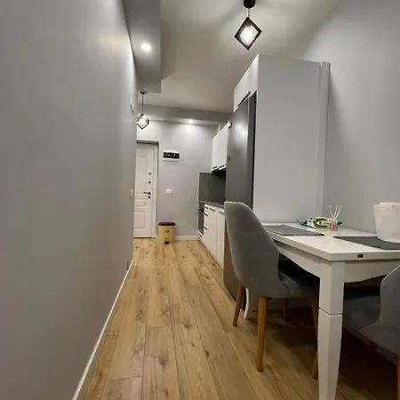 Starlight Downtown טיראנה