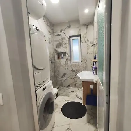 Starlight Downtown דירה טיראנה